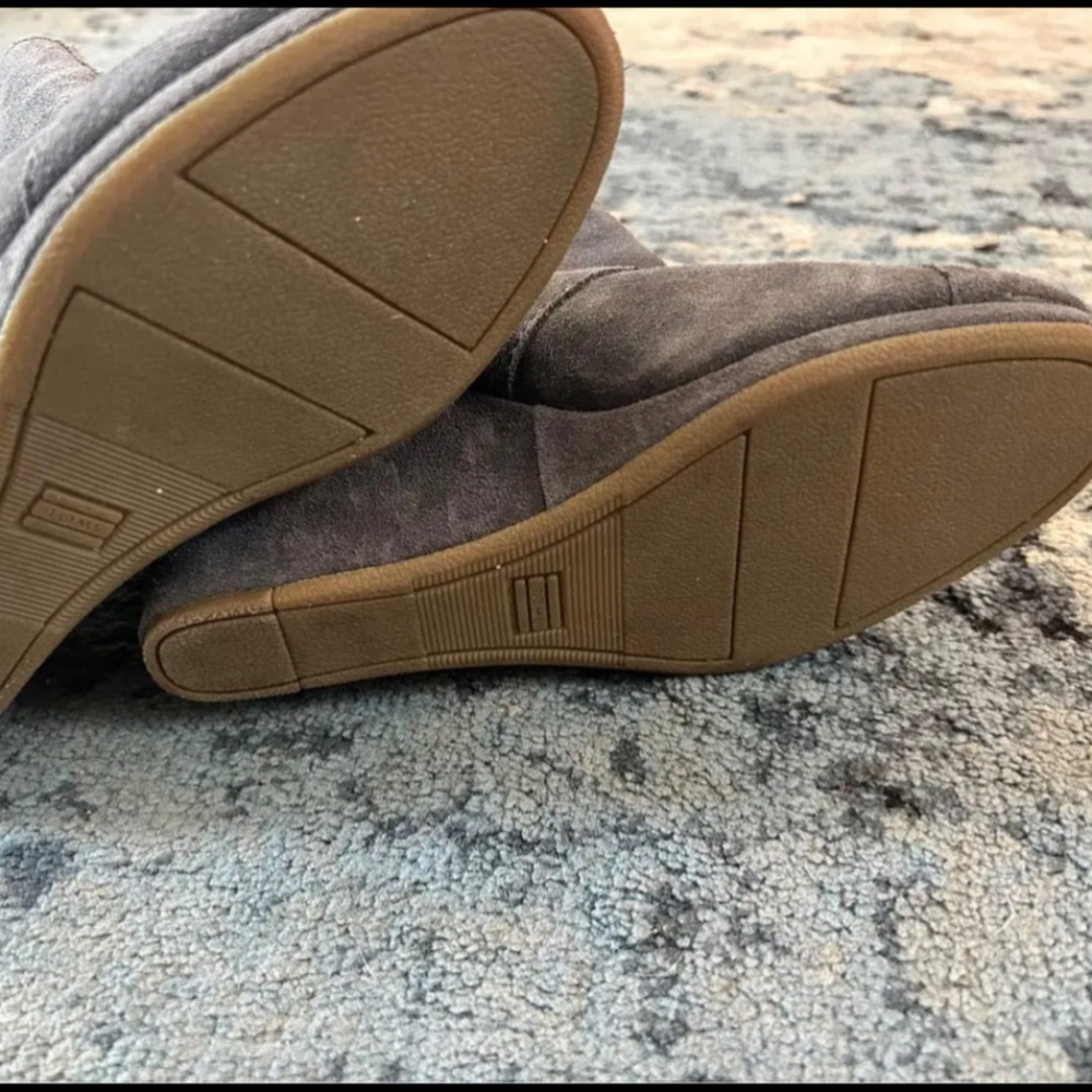 Toms Booties - Picture 3 of 4